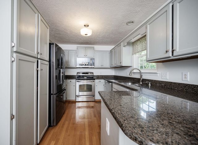 109 Fentress Ct, Rockvale, TN 37153