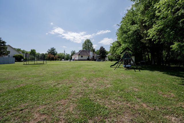 109 Fentress Ct, Rockvale, TN 37153