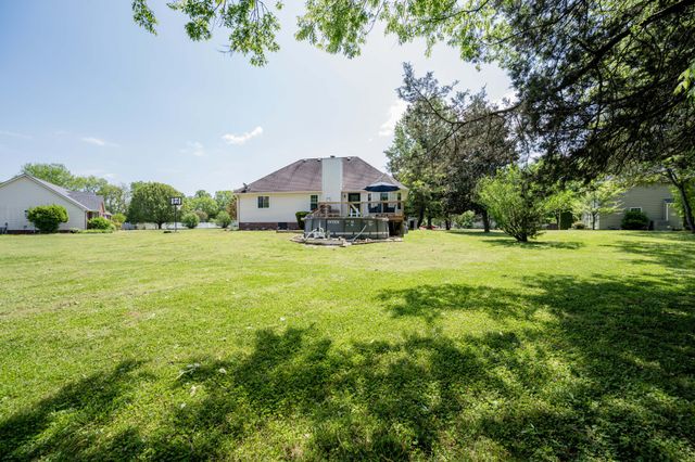 109 Fentress Ct, Rockvale, TN 37153