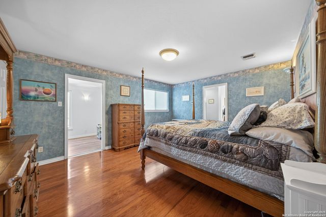 360 Fm 2504, Poteet, TX 78065