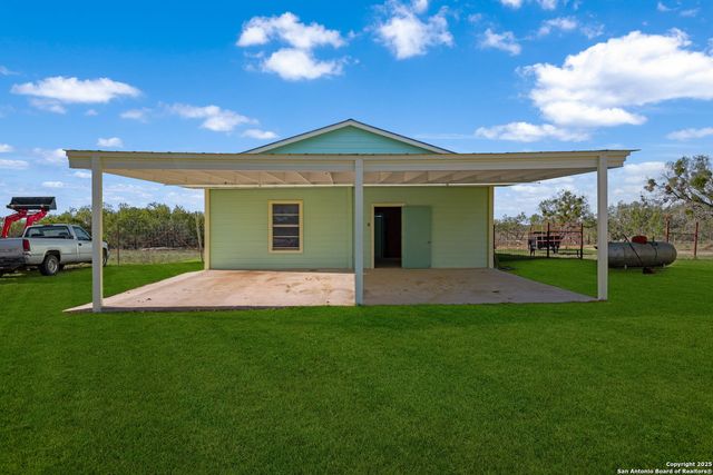 360 Fm 2504, Poteet, TX 78065