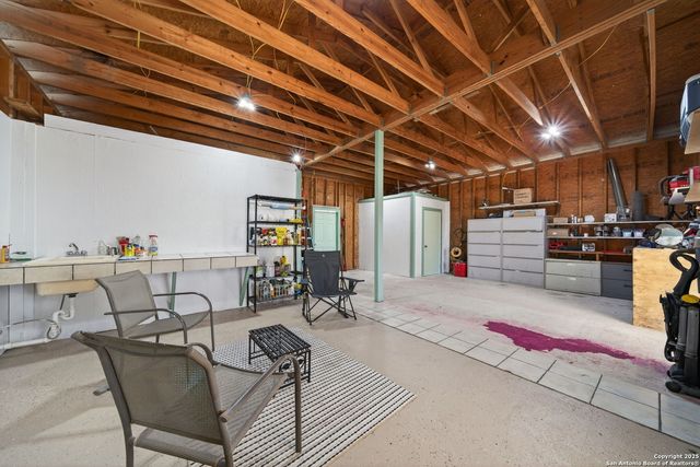 360 Fm 2504, Poteet, TX 78065