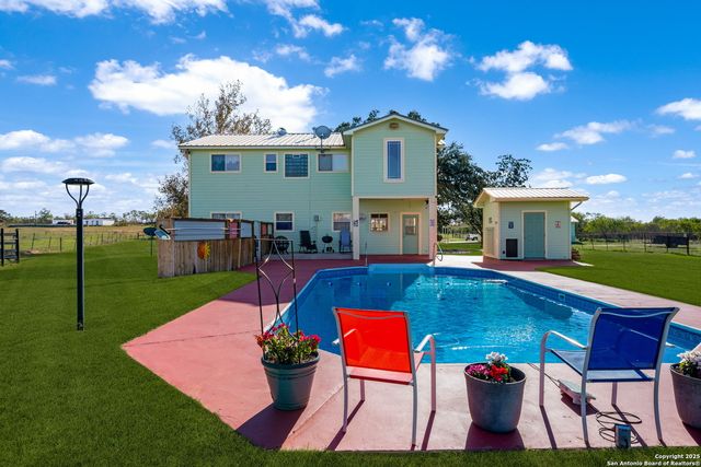 360 Fm 2504, Poteet, TX 78065