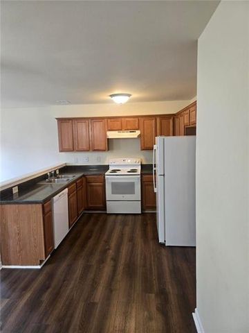 40 MIDDLEBROOK Drive, Cartersville, GA 30120