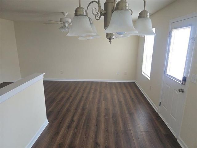 40 MIDDLEBROOK Drive, Cartersville, GA 30120