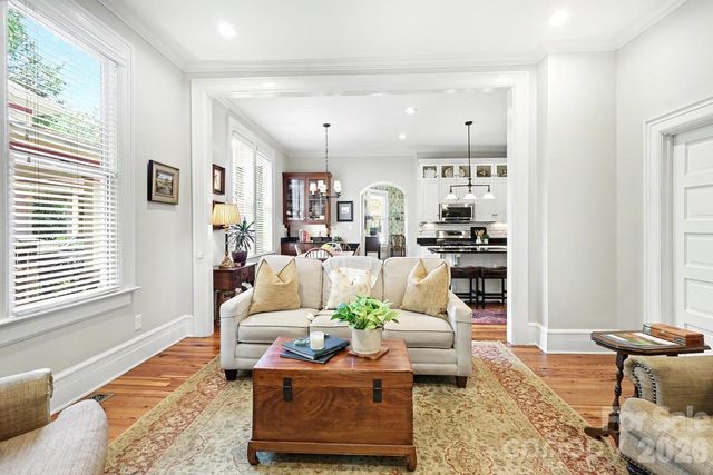 314 E Kingston Avenue E, Charlotte, NC 28203