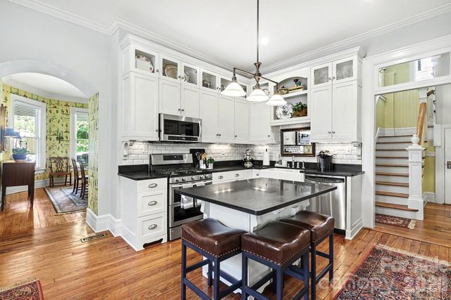 314 E Kingston Avenue E, Charlotte, NC 28203