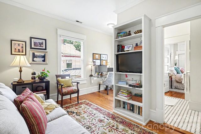 314 E Kingston Avenue E, Charlotte, NC 28203