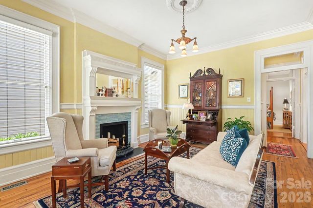 314 E Kingston Avenue E, Charlotte, NC 28203