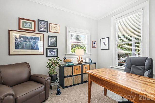 314 E Kingston Avenue E, Charlotte, NC 28203