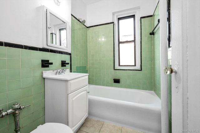 83-44 Lefferts Boulevard 6C, Kew Gardens, NY 11415