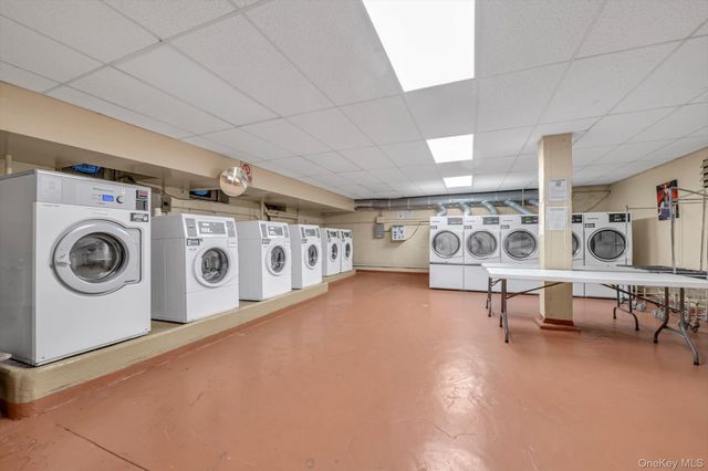 83-44 Lefferts Boulevard 6C, Kew Gardens, NY 11415