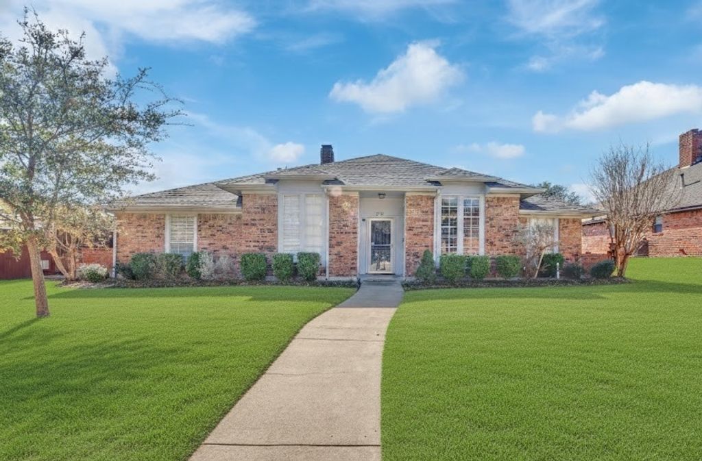 2912 Shalimar Drive, Plano, TX 75023