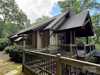 321 Sunset Point Road, Burnsville, NC 28714