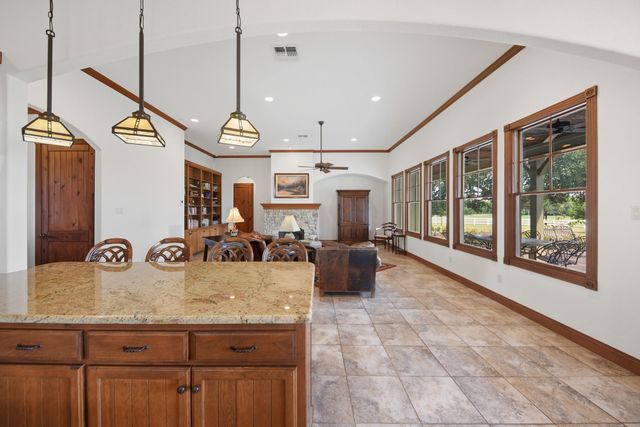 7940 Minarcik Road, New Ulm, TX 78950