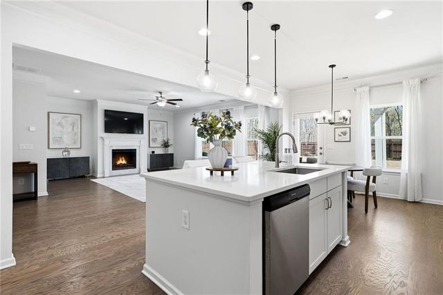 5301 Burrus Lane SW, Mableton, GA 30126