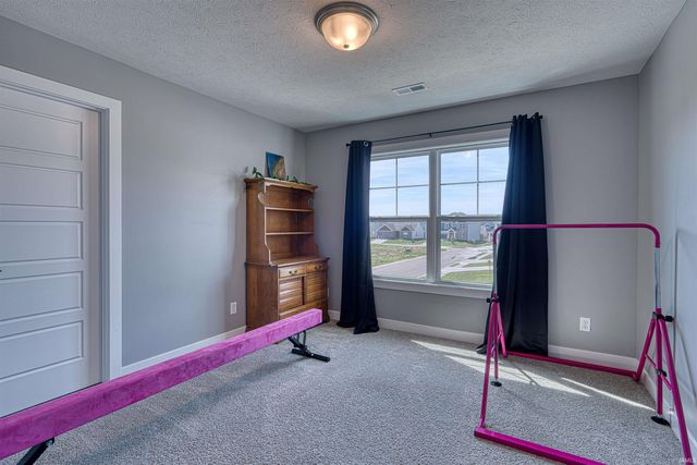 2938 Donna Dee Drive, Evansville, IN 47725