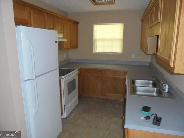 2039 Faith Cove, College Park, GA 30349