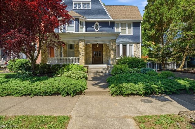 1111 Juliana Street, Parkersburg, WV 26101