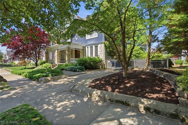 1111 Juliana Street, Parkersburg, WV 26101