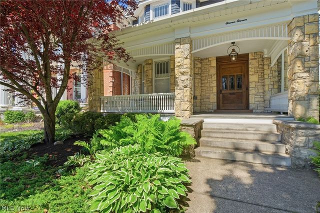 1111 Juliana Street, Parkersburg, WV 26101