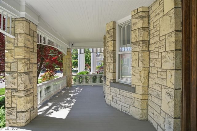 1111 Juliana Street, Parkersburg, WV 26101