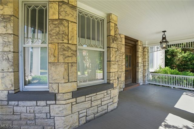 1111 Juliana Street, Parkersburg, WV 26101