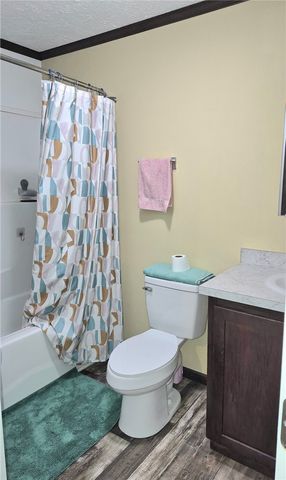 27 Manor Dr, Smith, PA 15019