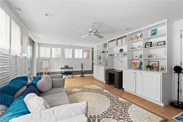 1013 Ferndale Boulevard, High Point, NC 27262