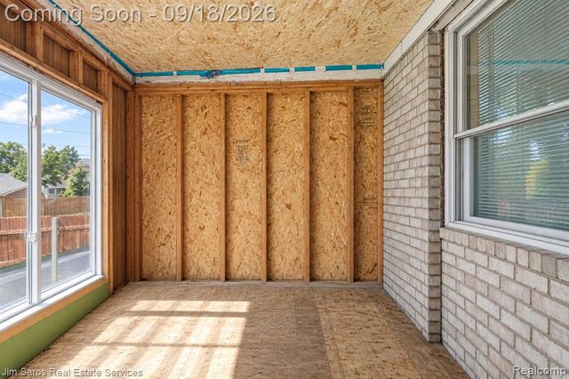 193 Lakewood Street, Detroit, MI 48215