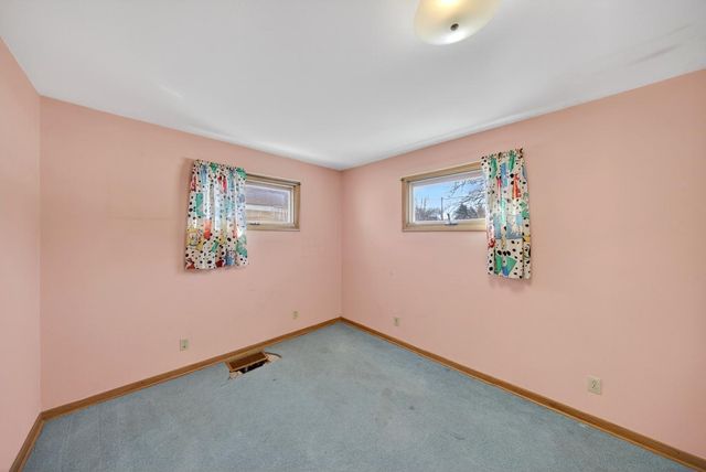 105 North Street NE, Preston, MN 55965