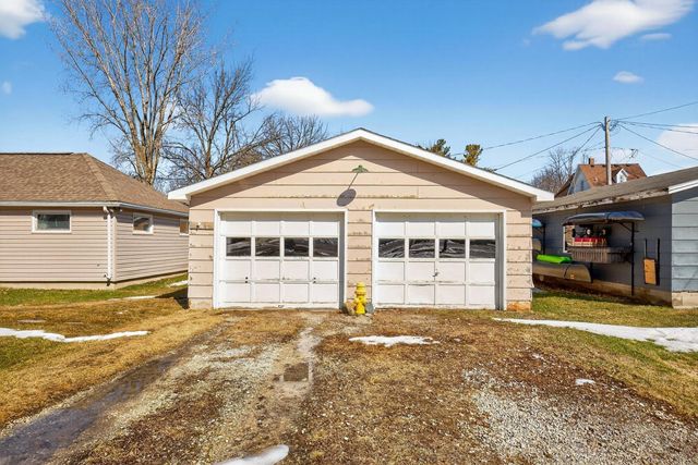 105 North Street NE, Preston, MN 55965