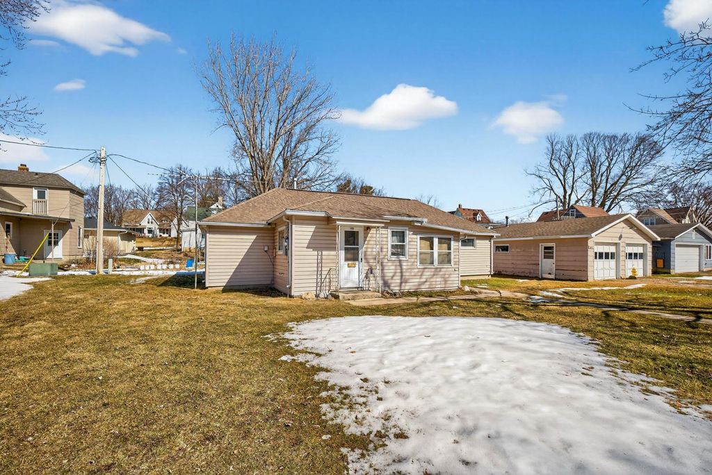 105 North Street NE, Preston, MN 55965