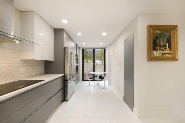 424 Hendricks Isle 6, Fort Lauderdale, FL 33301