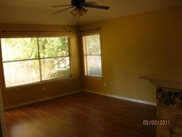 2109 LOBELIA DR, Cedar Park, TX 78613