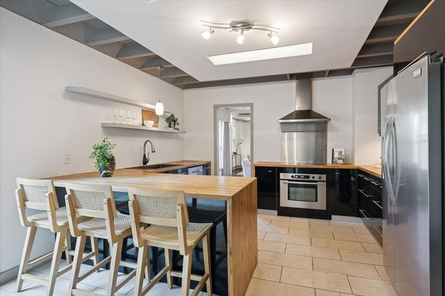 230 E 25th Street, Houston, TX 77008