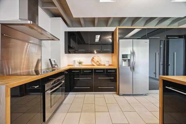 230 E 25th Street, Houston, TX 77008