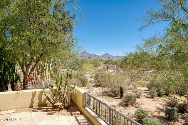 9270 E THOMPSON PEAK Parkway 312, Scottsdale, AZ 85255