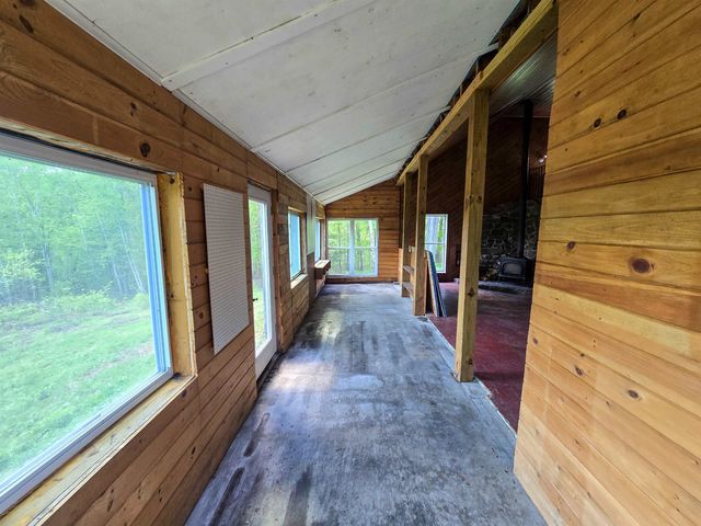 990 Daniels West Road, Albany, VT 05820