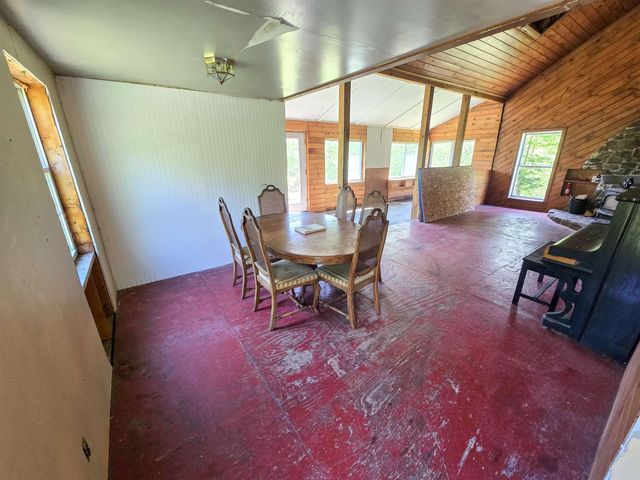 990 Daniels West Road, Albany, VT 05820
