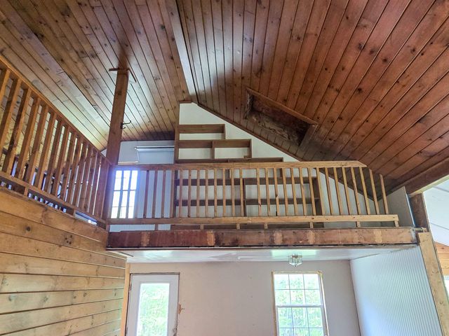 990 Daniels West Road, Albany, VT 05820