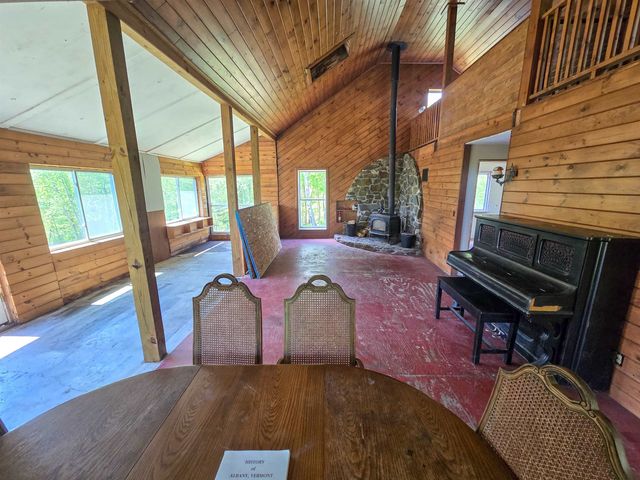 990 Daniels West Road, Albany, VT 05820