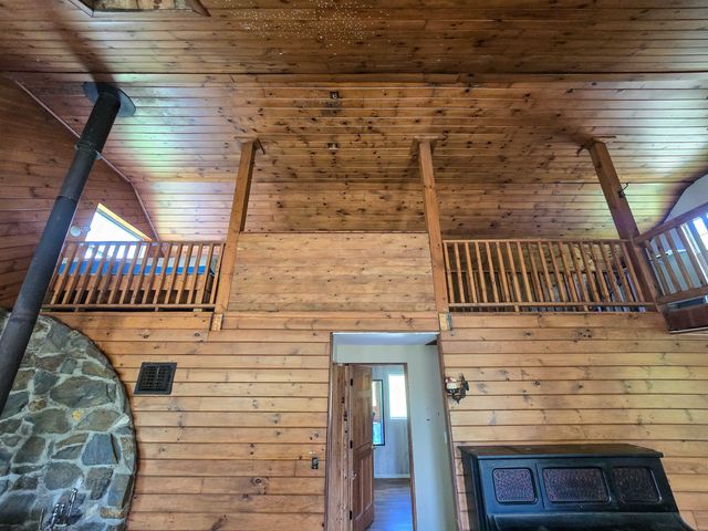 990 Daniels West Road, Albany, VT 05820