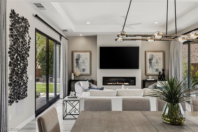 1 Garden Shadow Lane, Las Vegas, NV 89135