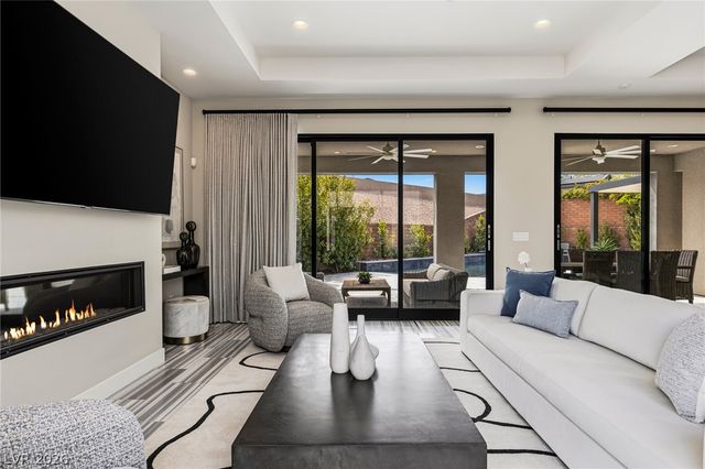 1 Garden Shadow Lane, Las Vegas, NV 89135