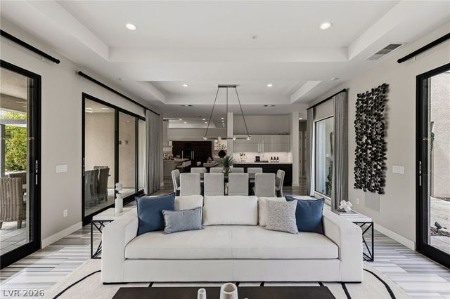 1 Garden Shadow Lane, Las Vegas, NV 89135