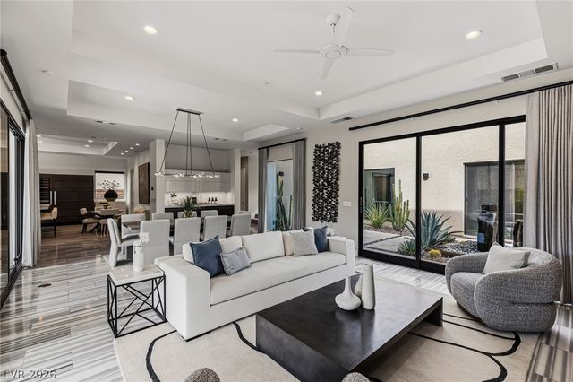 1 Garden Shadow Lane, Las Vegas, NV 89135