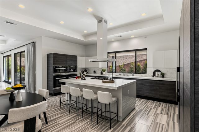 1 Garden Shadow Lane, Las Vegas, NV 89135