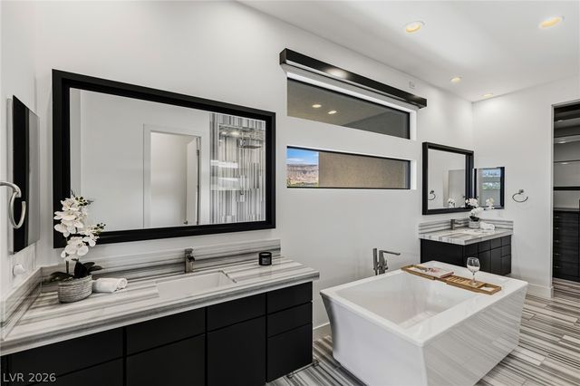 1 Garden Shadow Lane, Las Vegas, NV 89135