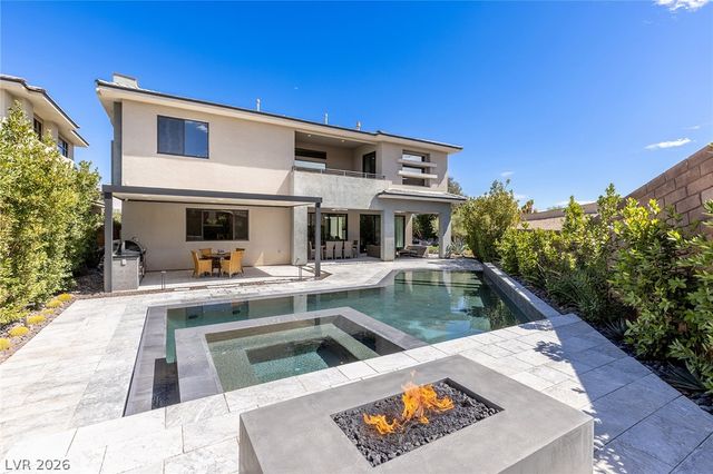 1 Garden Shadow Lane, Las Vegas, NV 89135